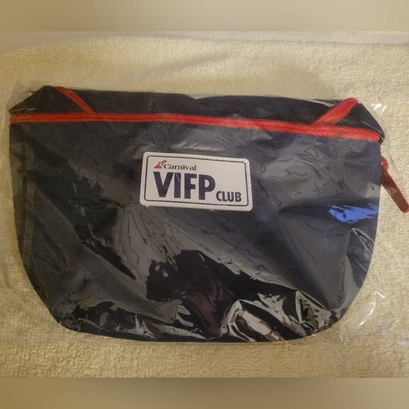 Carnival Cruise Lines VIFP Club Fanny Pack - Picture 1 of 2